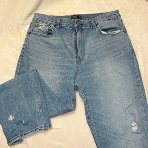 Abercrombie & Fitch Ultra High Rise Mom Jean Size 16 | 33
